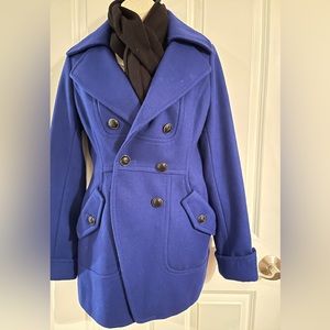 GUESS Double Breasted Classy a beautiful blue